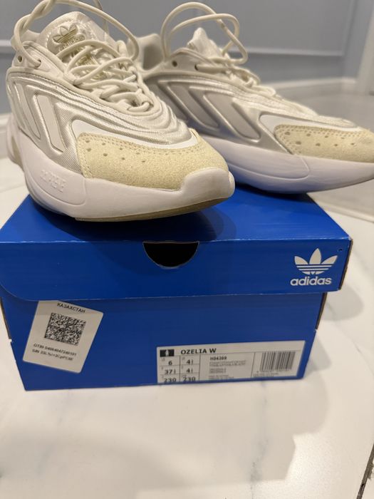 Кроссовки Adidas, 36 размер