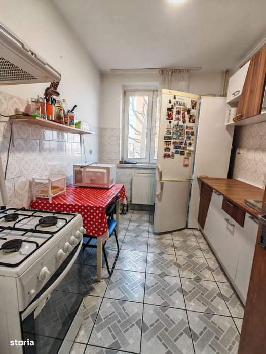 Apartament 2 camere Craiovei, etaj 2, centrala termica, confort 1