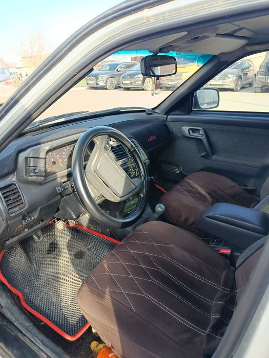 Продам авто ваз 2110