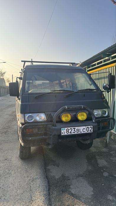 Mitsubishi Delica