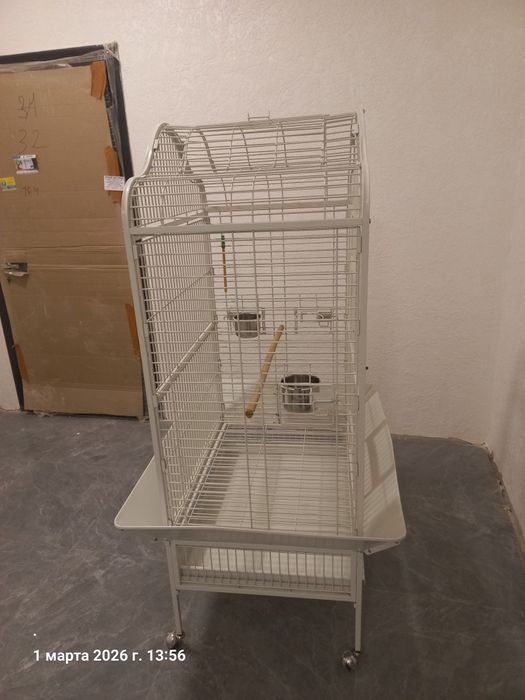 Клетка для больших попугаев