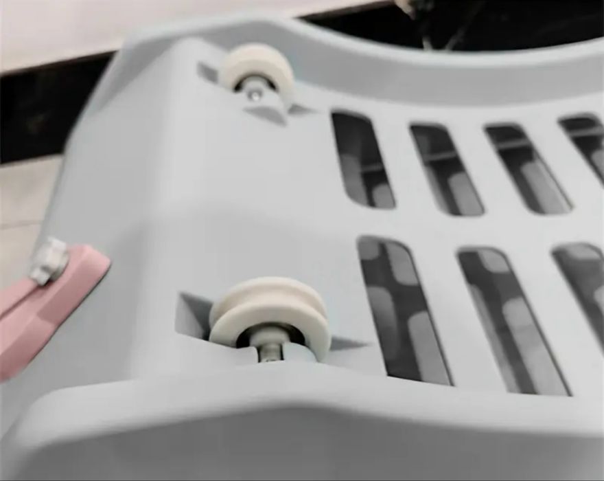 Фитнес на котки- въртящо се колело