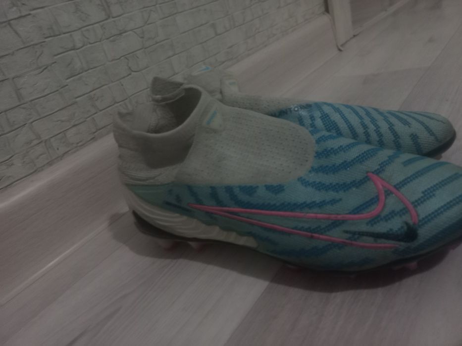 Бутсы 37,5 размер