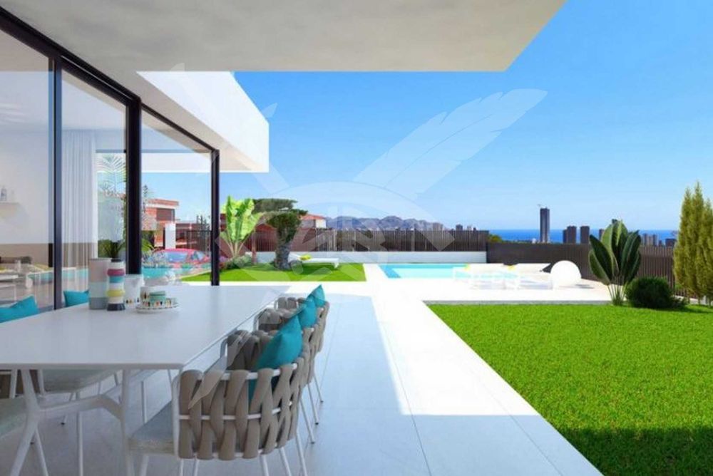 Продава се Къща в Варна, м-т Евксиноград - 330 кв.м за 1364 €/кв.м - Снимка #2