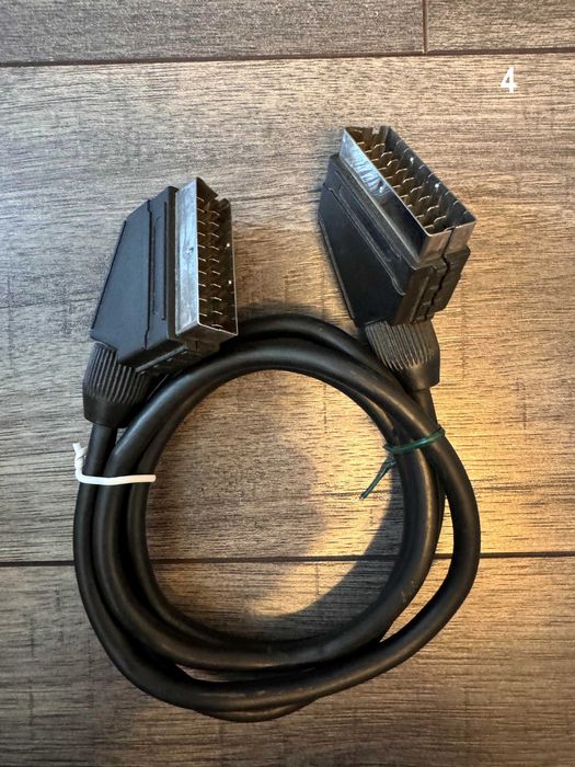 Продавам кабели по 1 евро