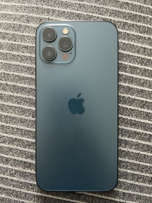 Продам iphone 12 pro max 256gb