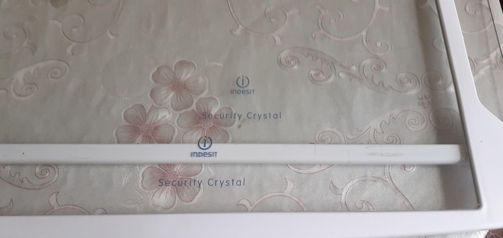 Полки на холодильник ,Атлант,Индезит