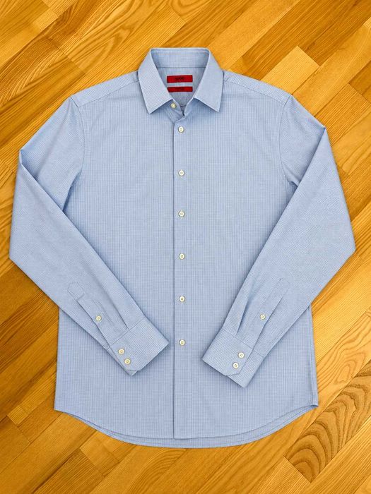 Cămașă bărbați HUGO Hugo Boss Regular Fit Easy Iron albastru deschis cu microprint Mărimea M
