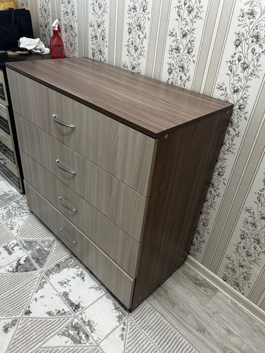 Продам комод 4 полки