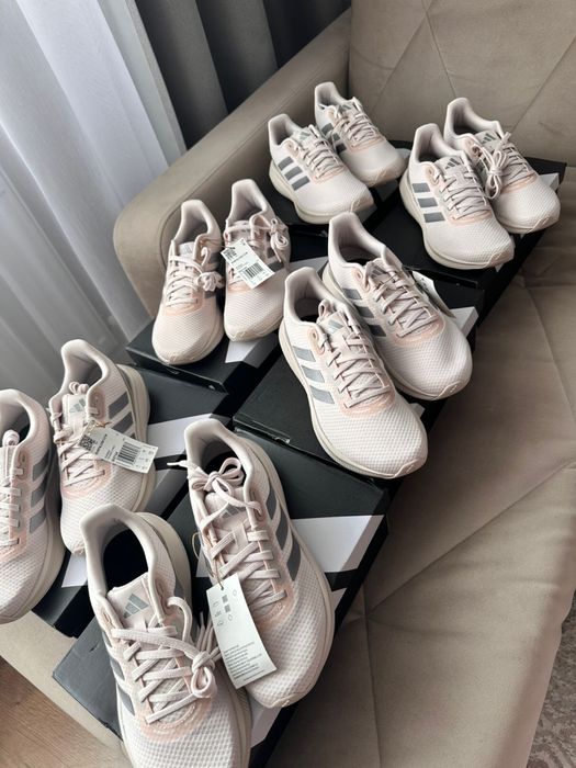 Кроссовки adidas оригинал