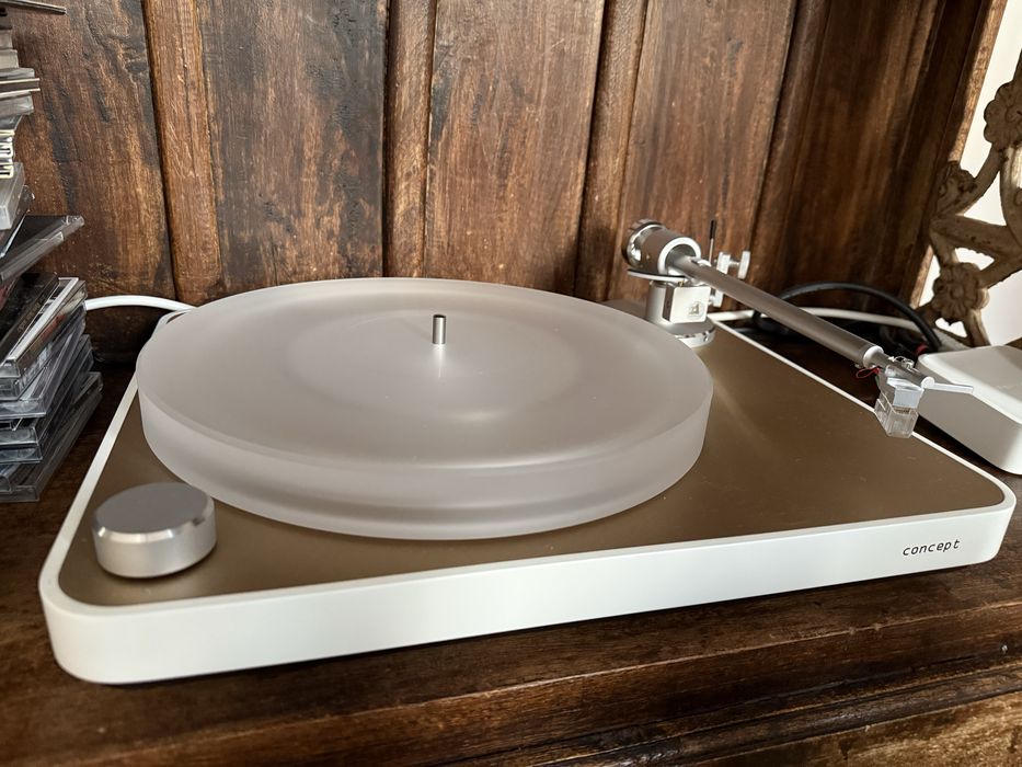 Pick-up Clearaudio Concept White/Gold limited edition