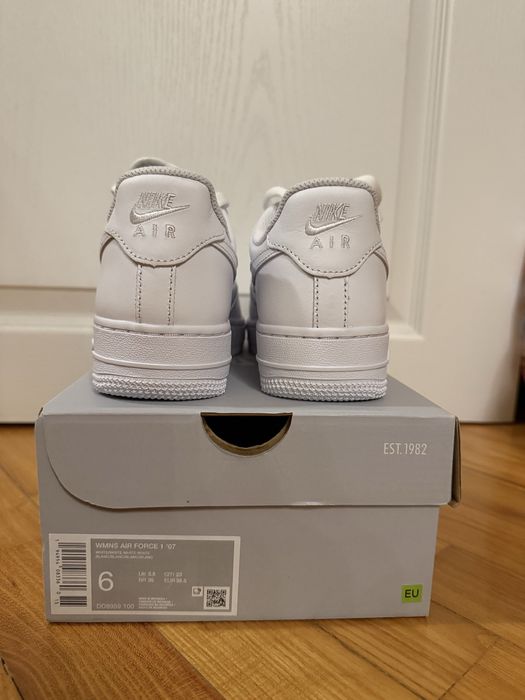 Бели маратонки Air Force 1