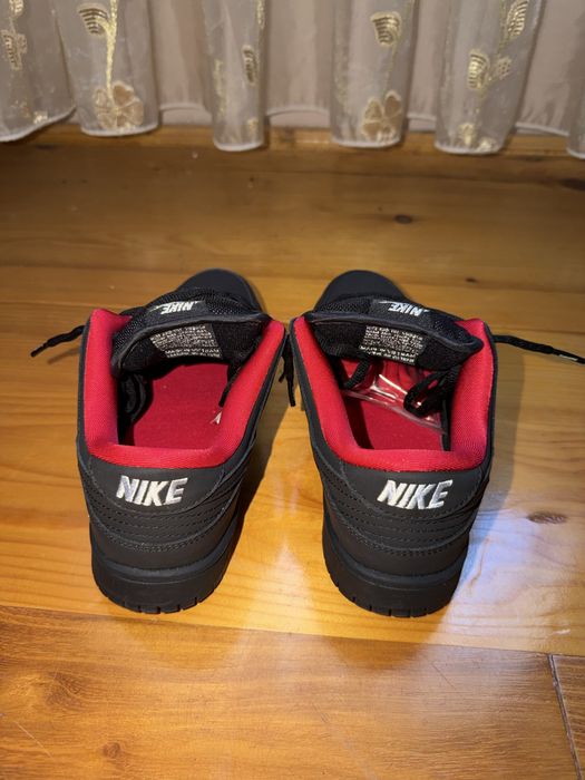 Nike SB Dunk Low x Supreme