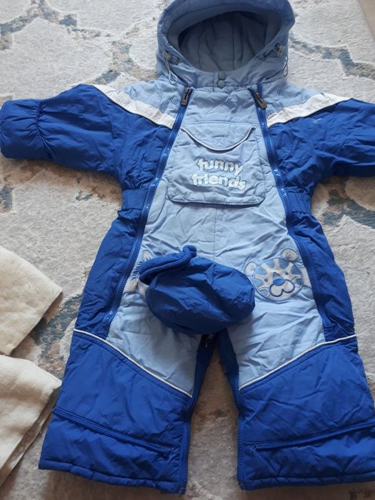 Продам детскии зимнии комбинезон