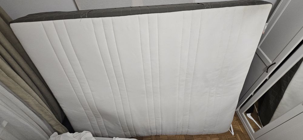 Saltea IKEA HÖVÅG 160×200 cm – stare foarte bună
