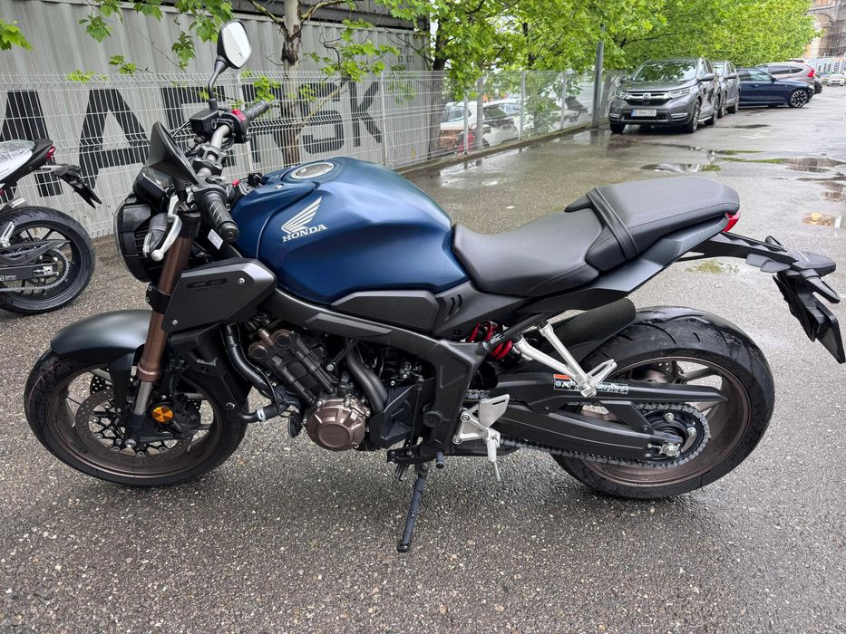 Motocicleta Honda CB 650 R