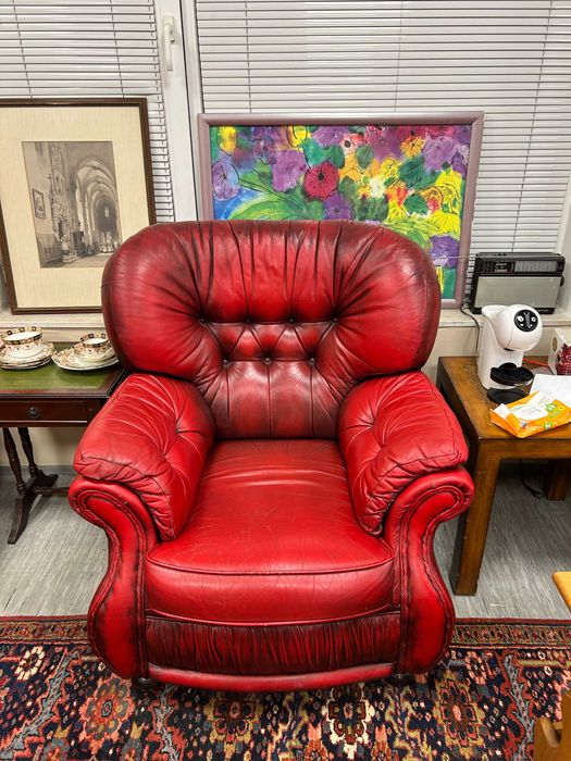 Класически диван Честърфийлд и 2 фотьойла