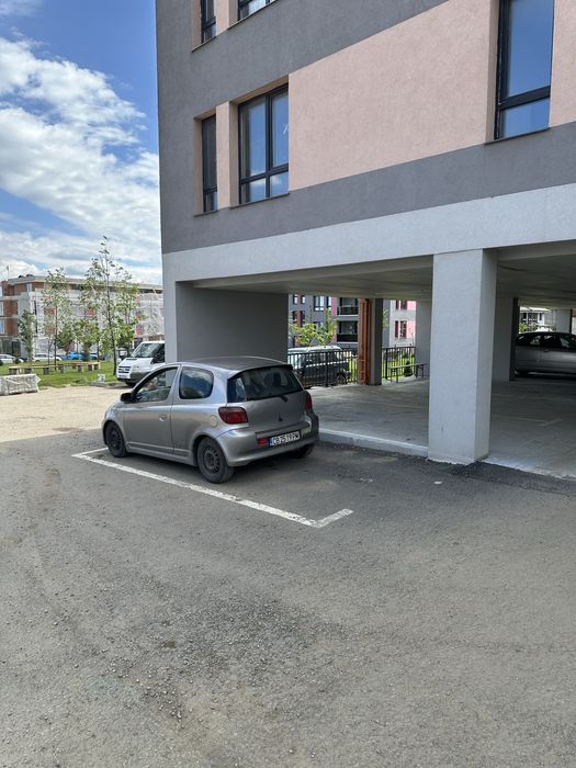 Паркомясто под наем в Малинова долина