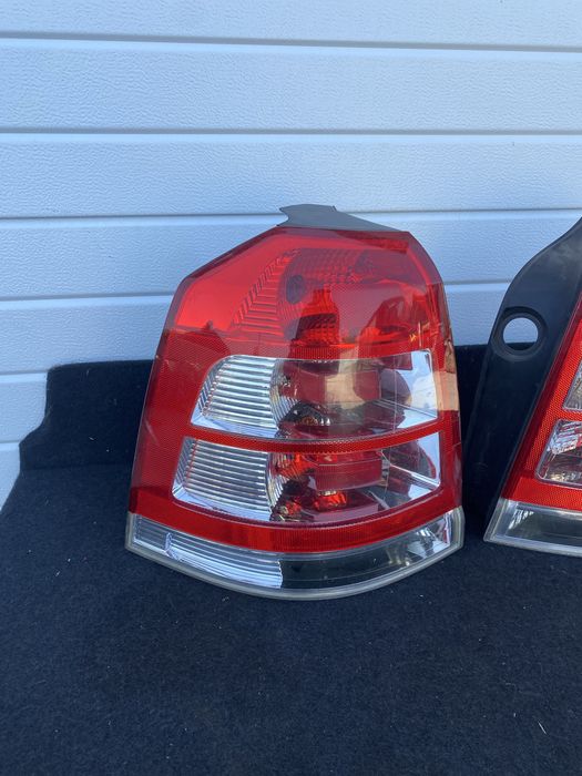 Stop stanga stop dreapta / lampa / tripla Opel Zafira B facelift 2009+