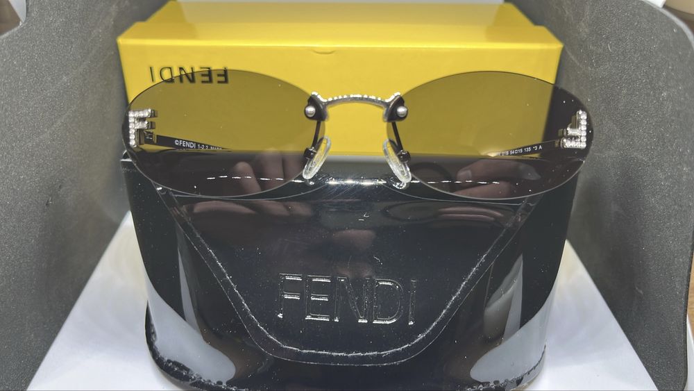 Fendi слънчеви очила унисекс