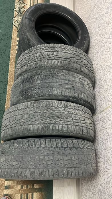 Продам шины  4шт + 2 подарок