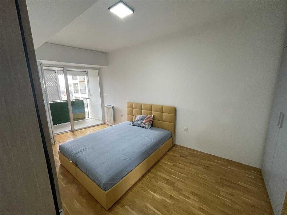 Дава се под наем Двустаен апартамент в София, Зона Б-5 - 65 кв.м за 561 € - Снимка #2