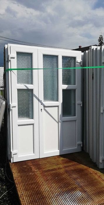 Depozit de usi si ferestre PVC