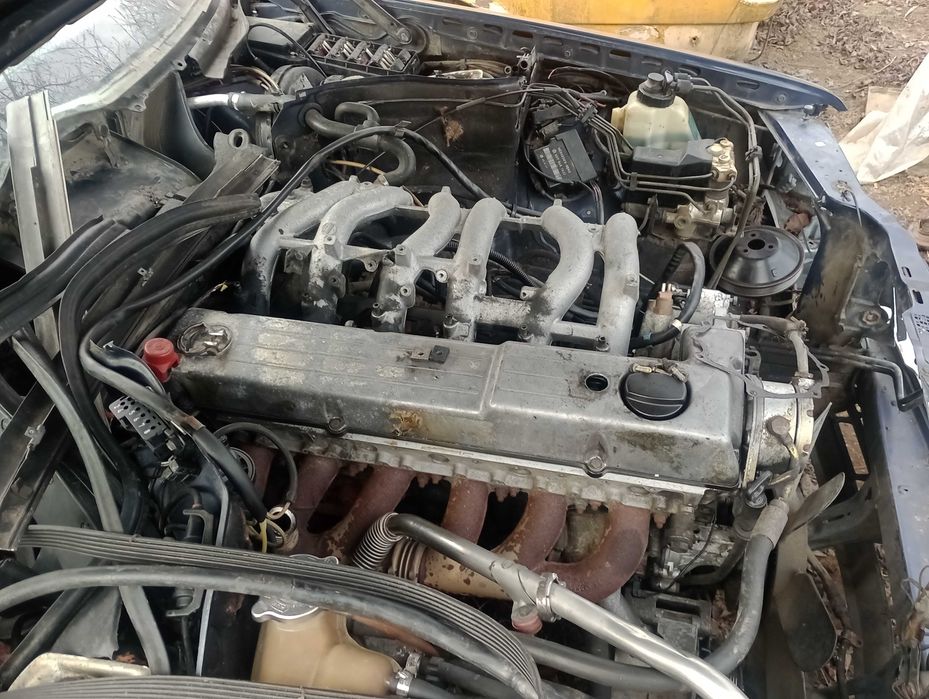 Piese pentru Mercedes W124 300 D