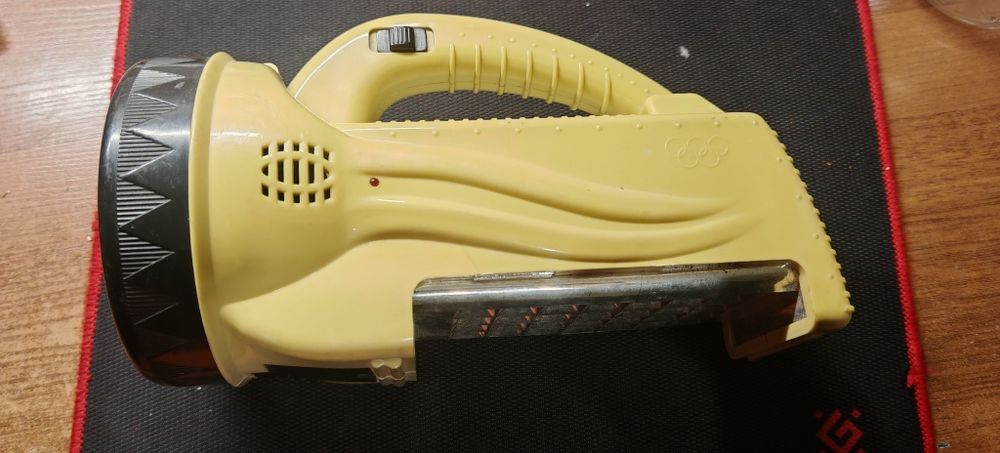 Ручной фонарь аккумуляторный