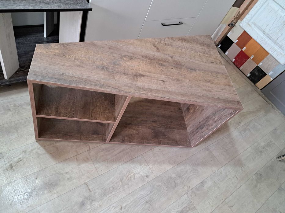 Журнальный столик