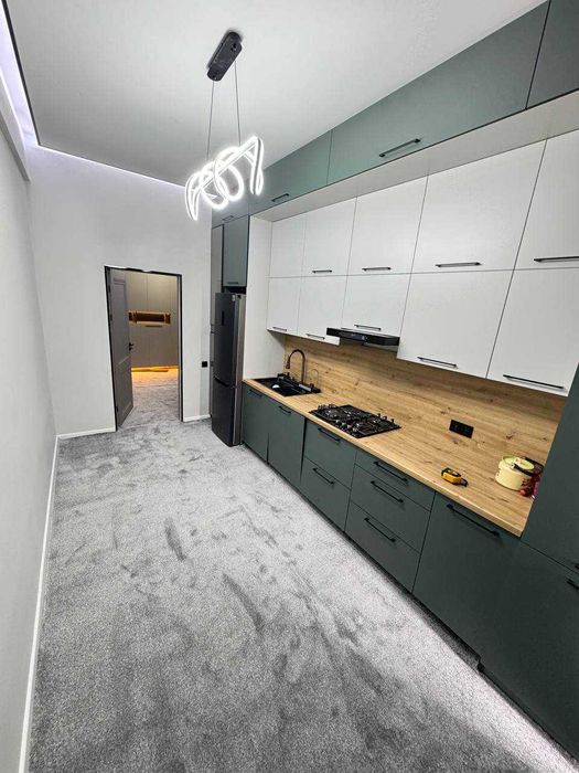 Sifatli Kovrolin, Gilam plitkalari, Suniy chim (Gazon) Zavod narxida