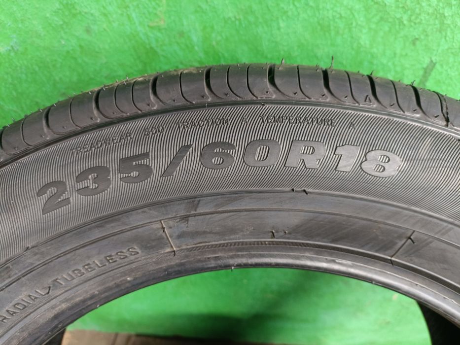 Шины новые 235/60 R18 Firemax