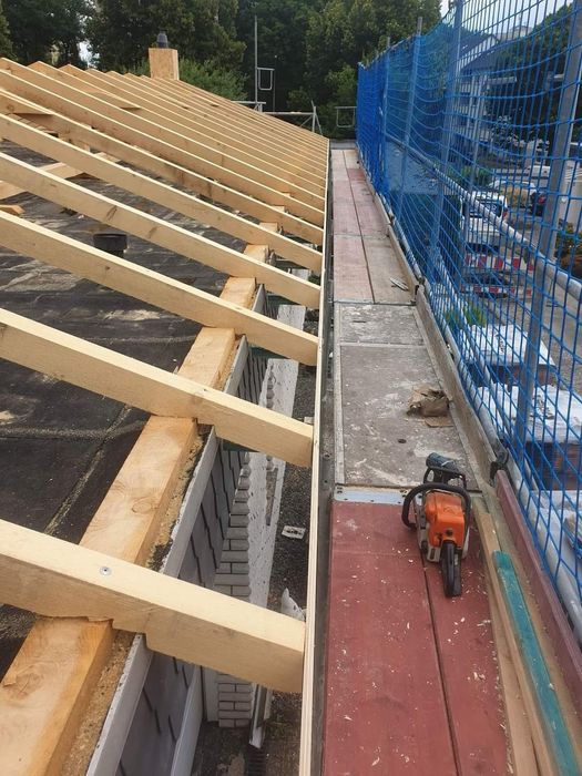 Montaj acoperisuri la cerere