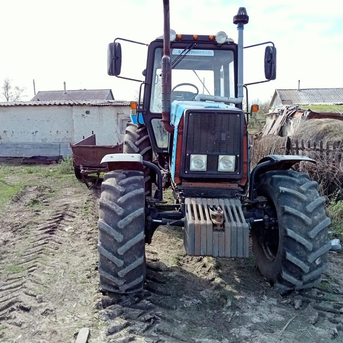 Продам трактор Беларус 1221