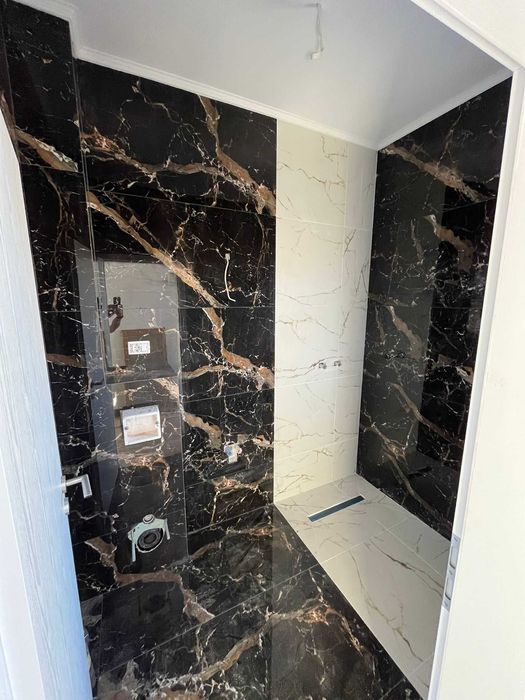 Proprietar vand 1/2 duplex