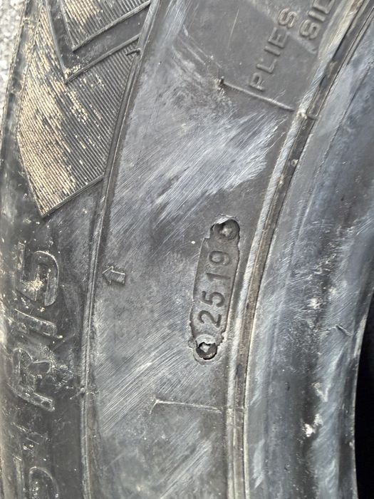 235/75R15 зимни като нови
