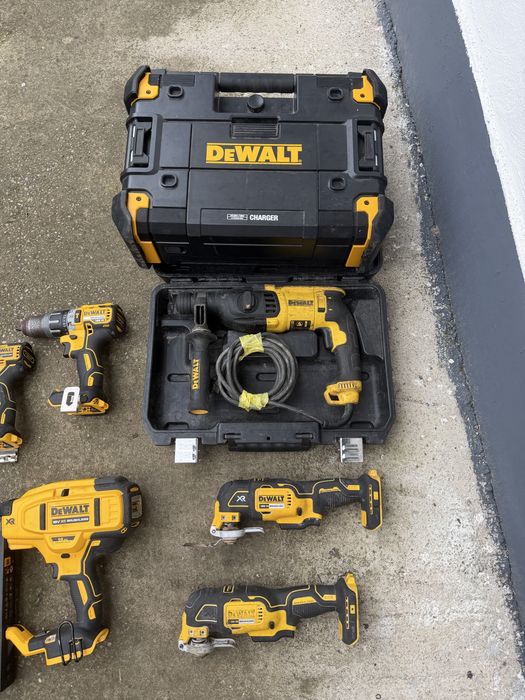 Scule Dewalt