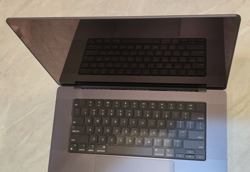 MacBook Pro 16 M3PRO 18/512 3цикла