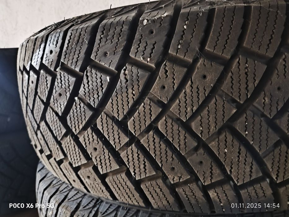 Покрышки Почти новые