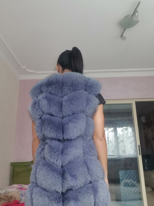 Зимен елек от лисица