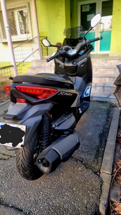 Yamaha X-max 400 cc 30 cp Momo Design