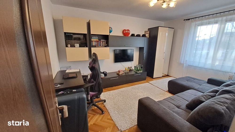 Iza / Zona Albina apartament 3 camere etajul I mobilat si utilat