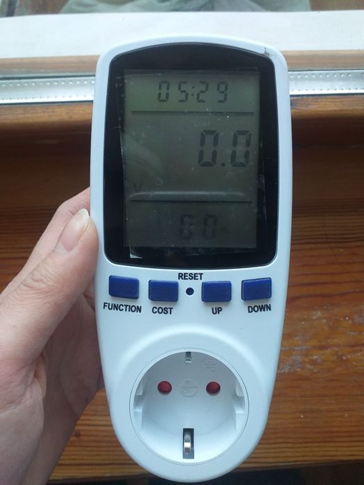 Продам измеритель электричества