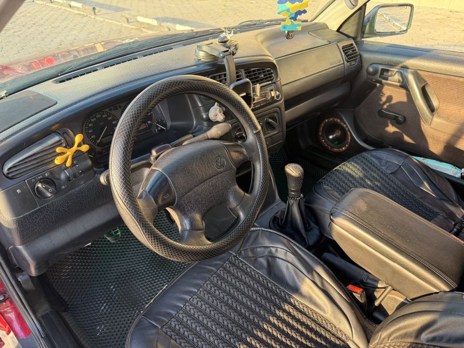 Volkswagen Vento 1,8 срочно