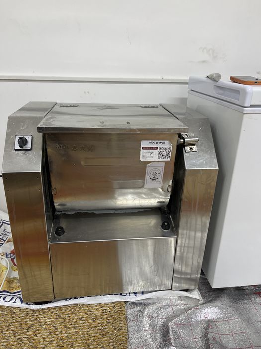 Использованный тестомес стальной