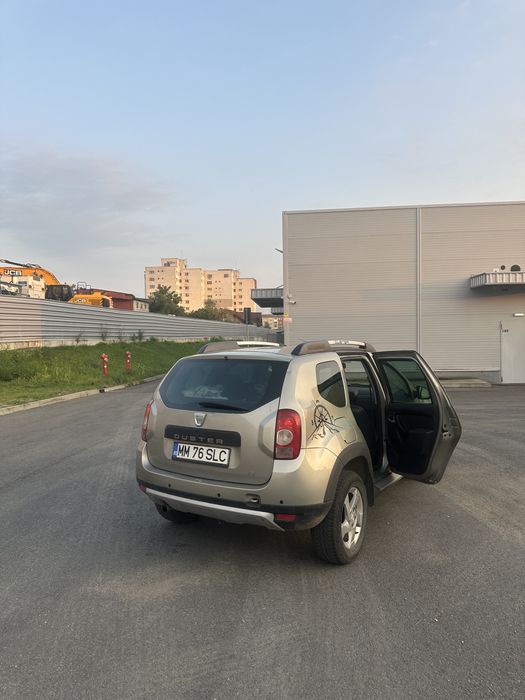 Dacia Duster 2011