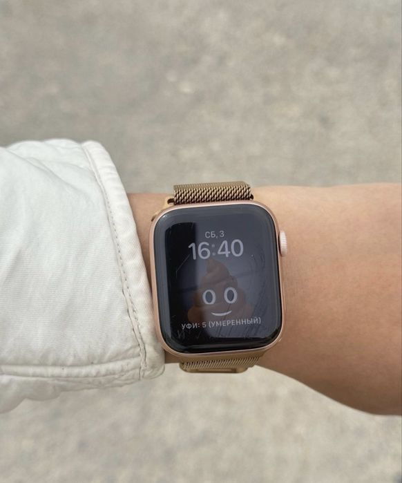 Продам apple watch 6,44mm оригинал