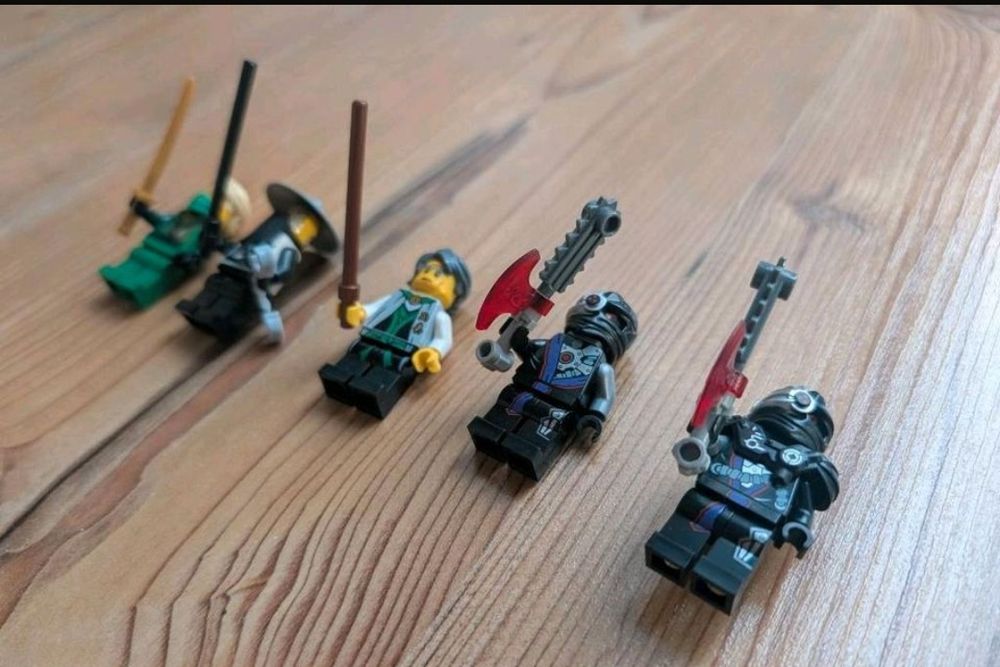 Лего сет 70725 Nindroid Mechdragon