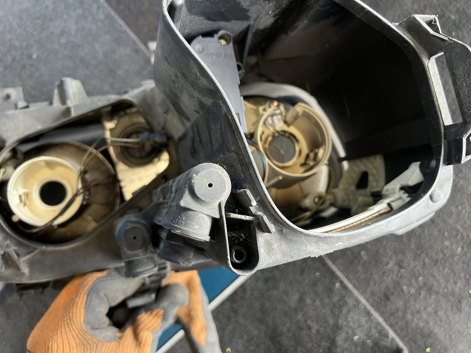 Фар - Фарове Vw Touran Фолксваген Туран 2006г ляв десен 1брой