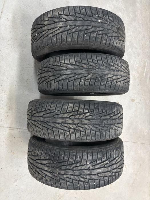 Anvelope iarna  Nokian 215/55/17